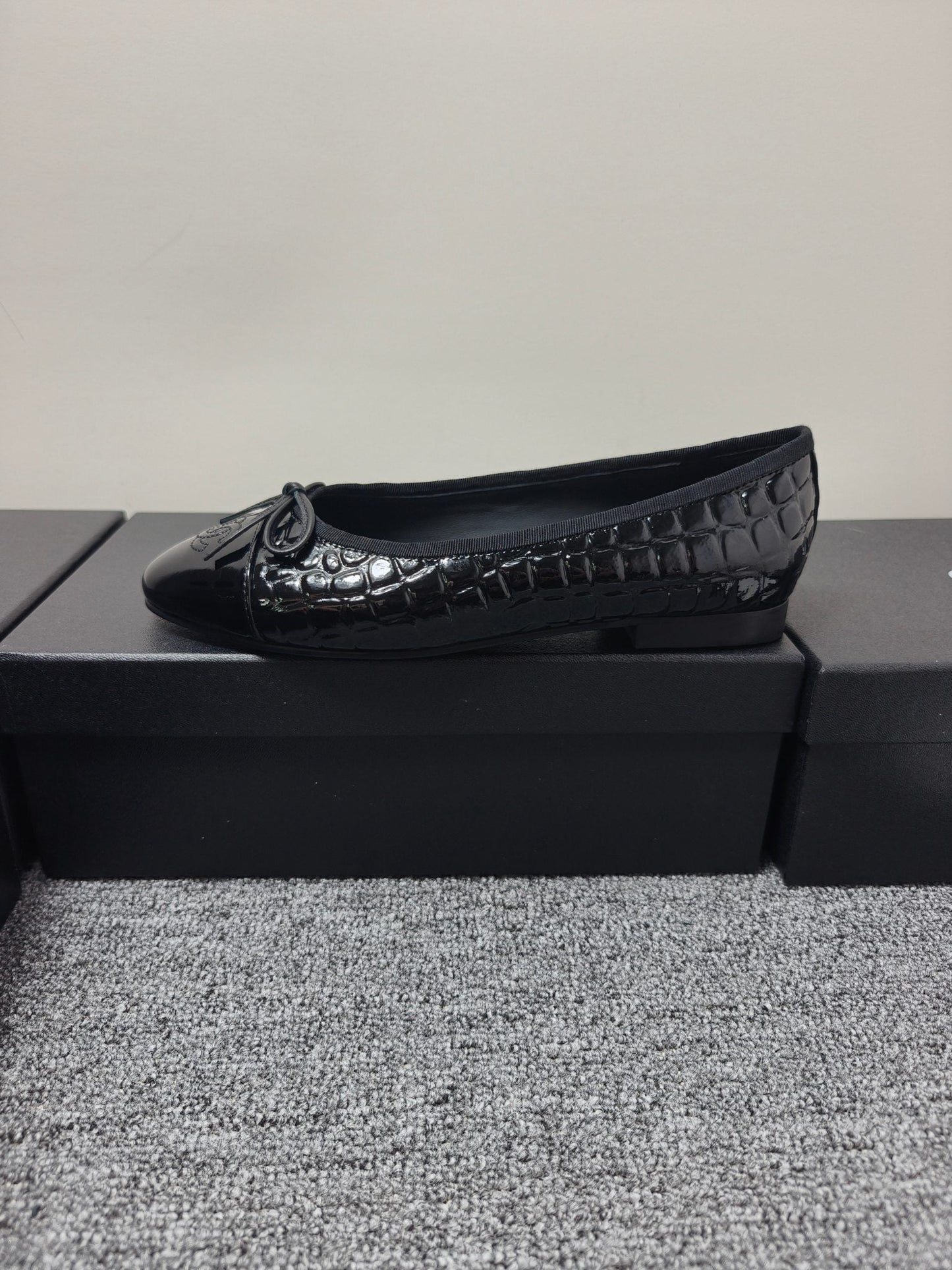 Chanel 2026 Crocodile Embossed Ballet Flat Glossy Calfskin 855991