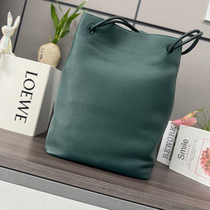 Loewe Pebble Hobo Bag 28 Deep Forest Green Calfskin 280595