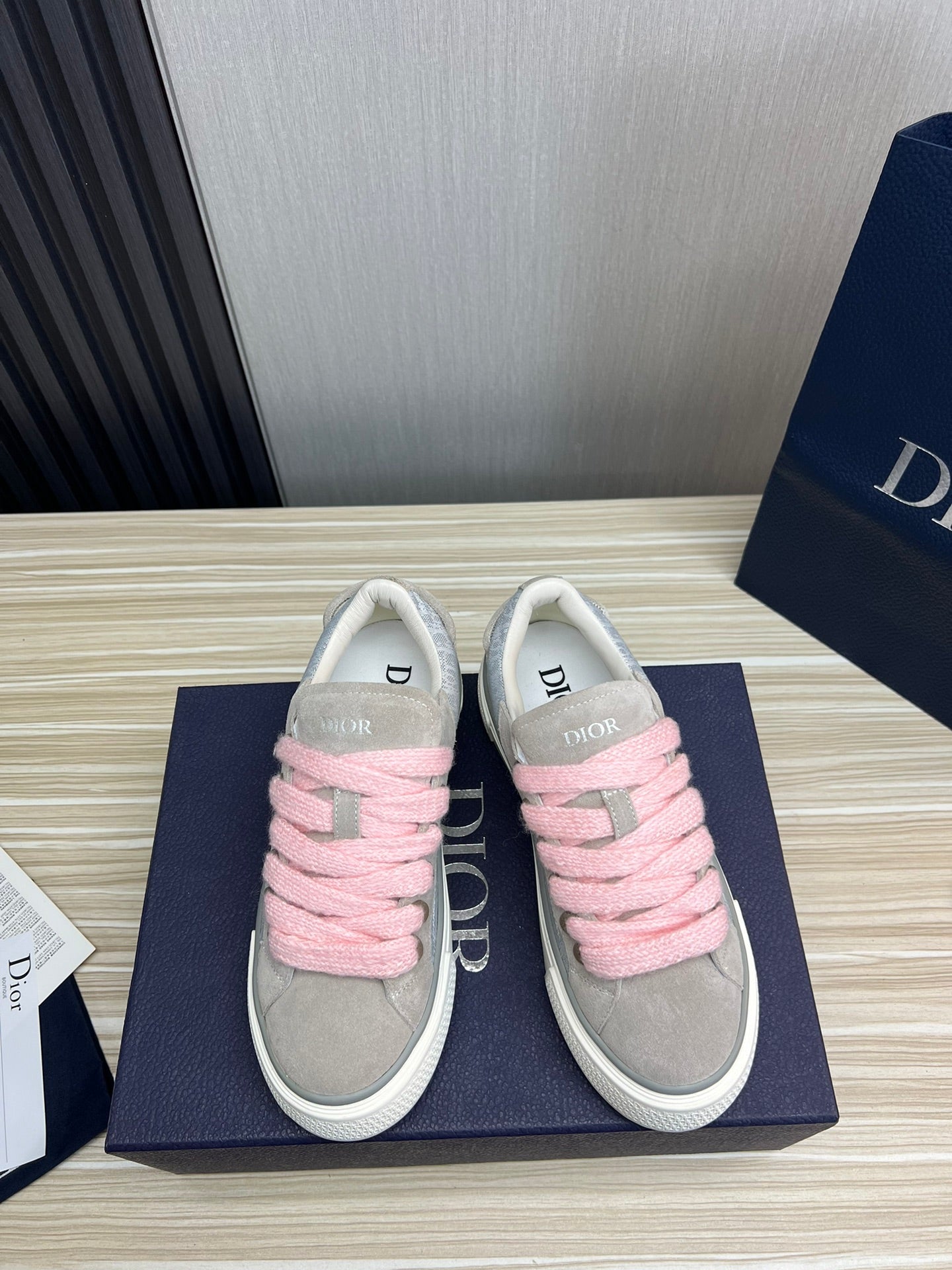 CD B33 SNEAKER GRAY SUEDE AND FABRIC
