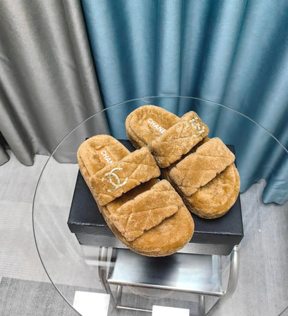 CC Slippers Light Brown Pattern Fleece Wool