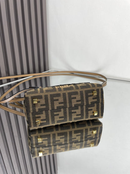 BY THE WAY MINI 18 IN SOYA BEAN JACQUARD FABRIC AND BROWN CALFSKIN TRIM