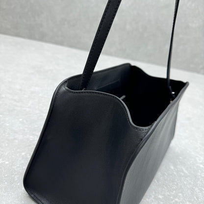 The Row 2025 Peggy Clutch 28cm Black Leather