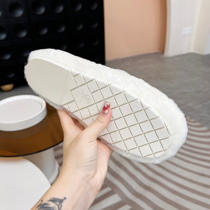 CC Slippers White Fleece
