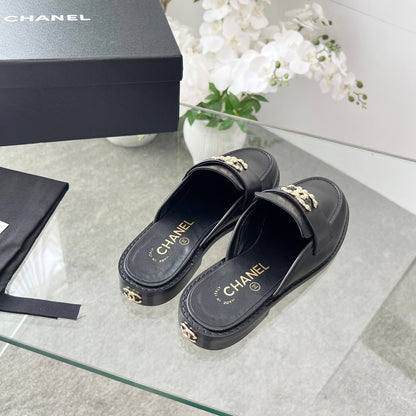 CC 25 Mule Black Calfskin Gold Double C