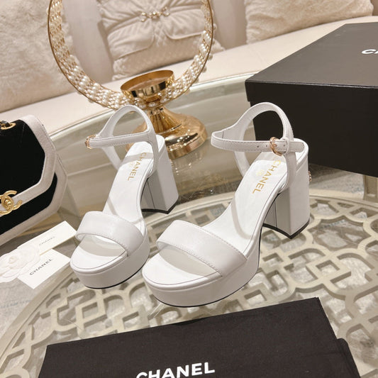 CC 25C 10CM Mid Heed Sandals White Italian Leather 213319