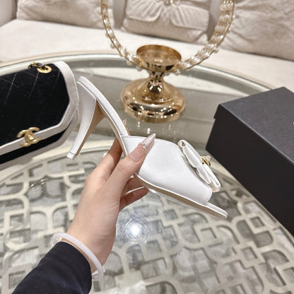 CC 26s Camellia High-Heeled Slippers White Gold Sheepskin 627027