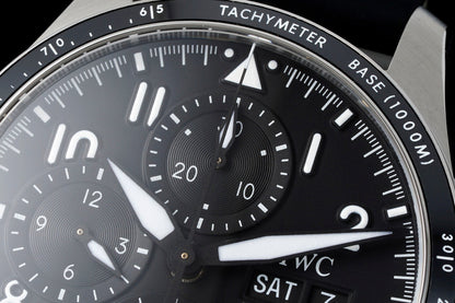IWC Pilot 41mm Black Dial Steel Case Rubber Strap