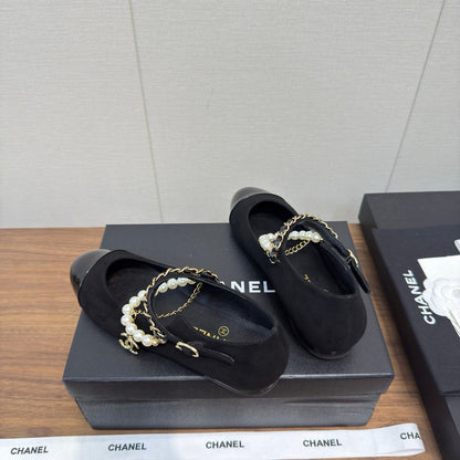 Chanel 25 Mary Jane Ankle Chain Ballet Flat black Suede Cowhide 465597