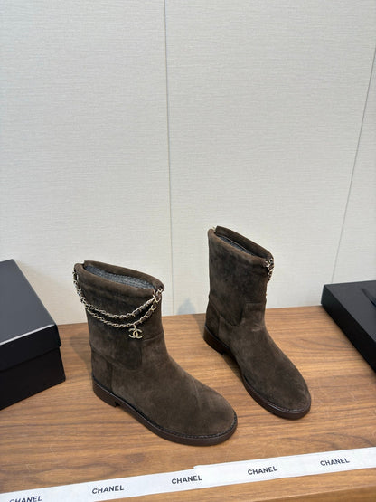Chanel 25 Boot Brown Suede 465612