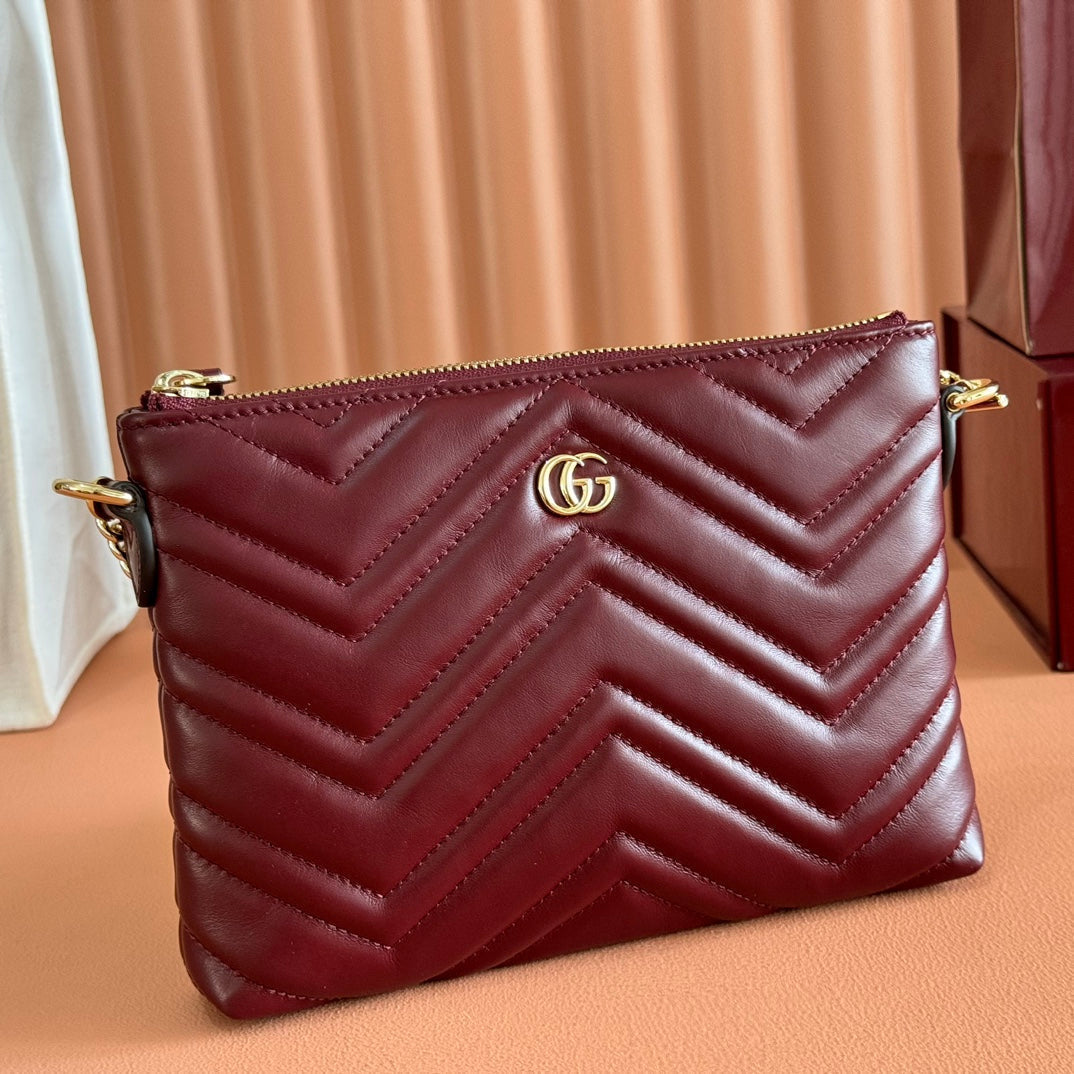GG Marmont Pochette With Chain Rosso Ancora Red Cowhide 255062