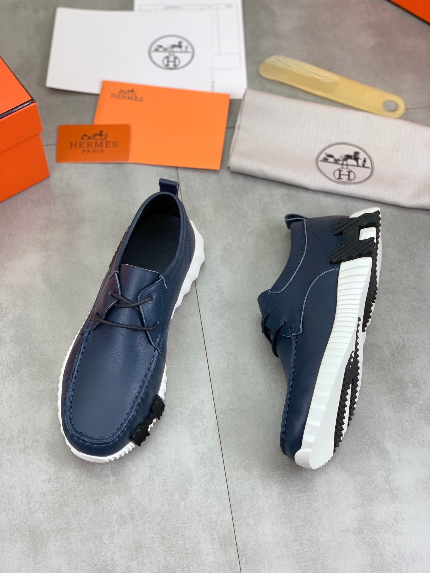 HM INCREASE SNEAKER NAVY CALFSKIN