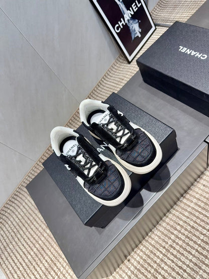 Chanel 25 Sneaker Black White Suede Fabric 540330