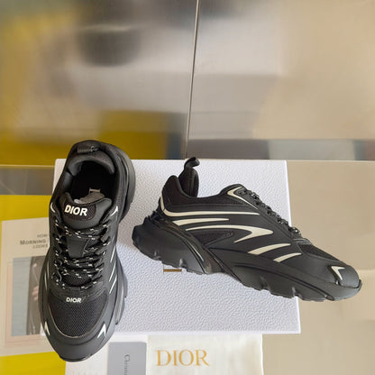 CD B32 SNEAKER BLACK CALFSKIN