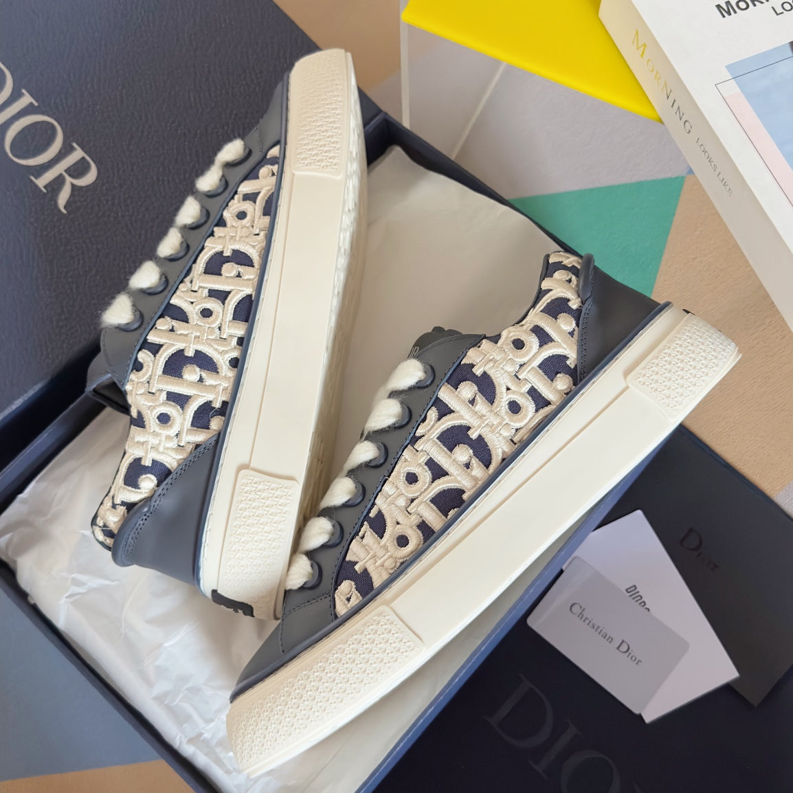 CD B33 Sneaker - Limited And Numbered Edition 40mm Charcoal Blue Oblique Jacquard And Cowhide