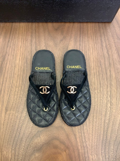 CC Thong Sandal Suede Kidskin Black 288718