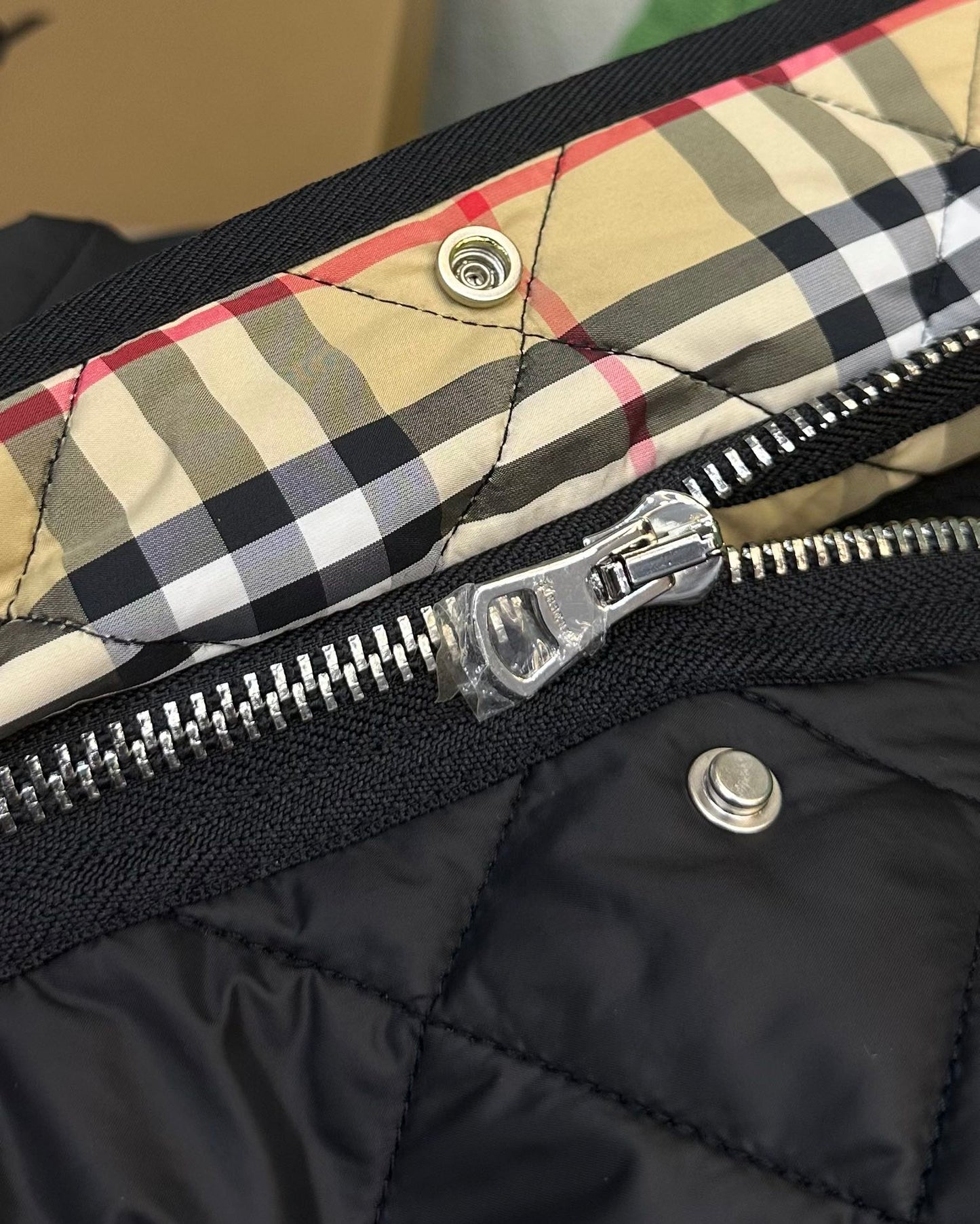 Burberry 25 Quilted  Hooded Long Coat Black Polyester Cotton