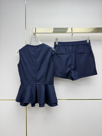Dior 2026  Sleeveless Top + Shorts Set  Polyester 400190