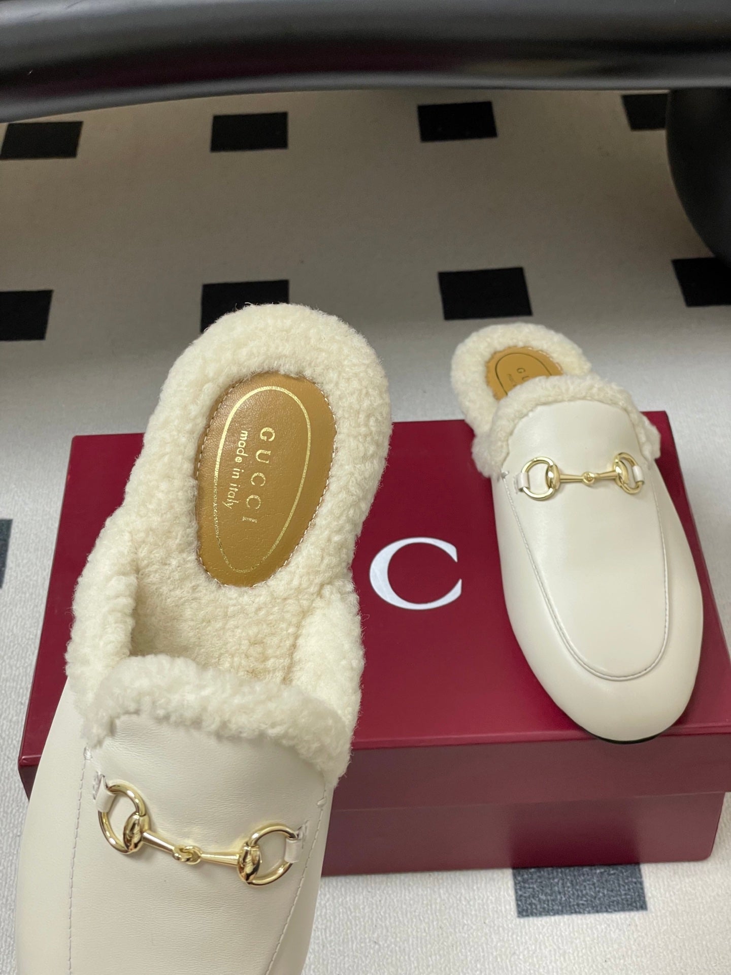 GG horsebit flat mules white cowhide 534712