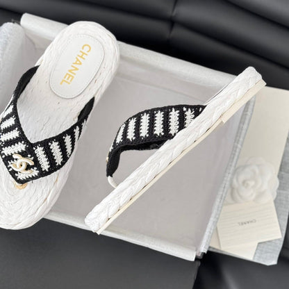 Hottest Knit Flip-Flops White Black