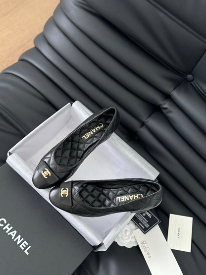 cc classic ballet flat with heel black quilted calfskin