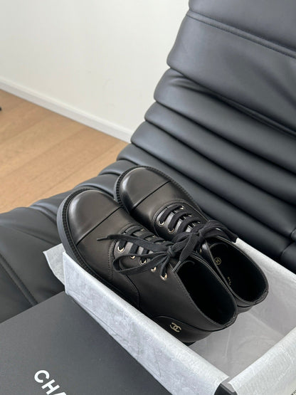 CC Ankle Boots Black Calfskin 937062