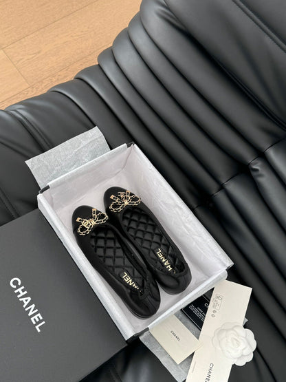 CC Ballet Flats In Black Lambskin 143528