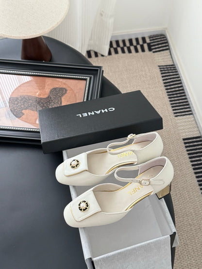 CC 25 Mary Jane White Cowhide 305279