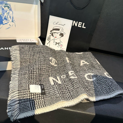 CC Scarf 194.4 CM In White Mix Black Cashmere 421437