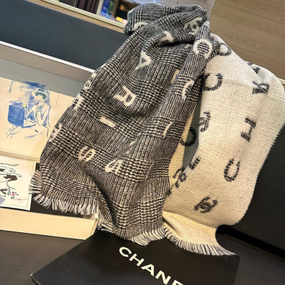 CC Scarf 194.4 CM In White Mix Black Cashmere 421437
