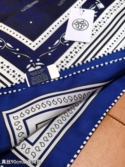 HM 26ss Amazon  Scarf 90 Dark Blue White Twill Silk 132411