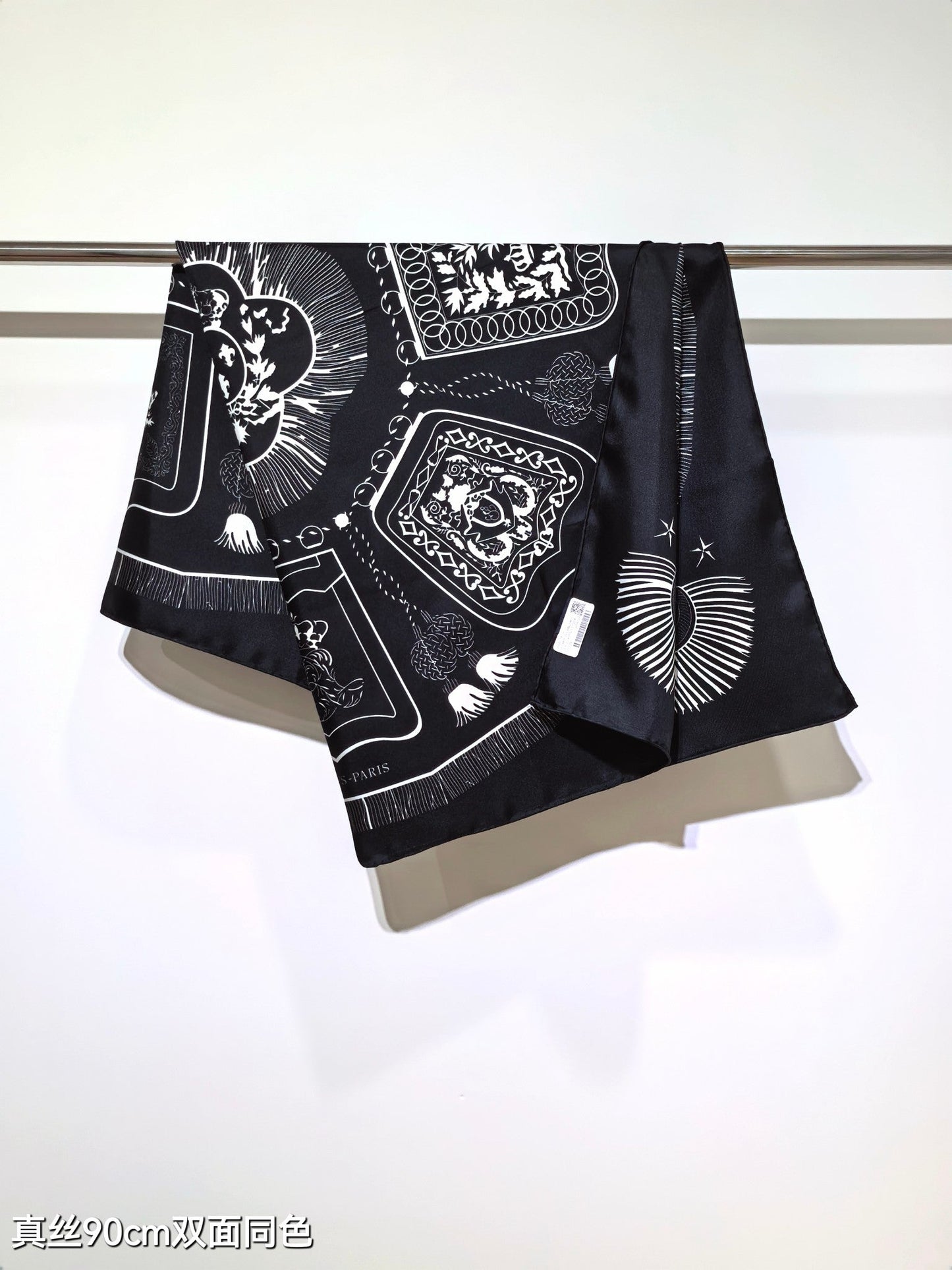 HM 26ss Double Sided Scarf 90 Black Twill Silk 134422