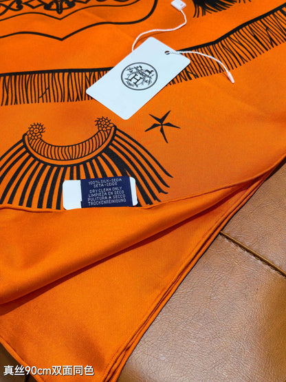HM 26ss Double Sided Scarf 90 Orange Black Twill Silk 134423