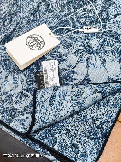 HM 26s 90 Double Sided Scarf Blue Colorful Mulberry Silk 141472