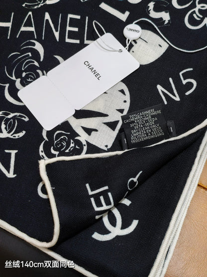 CC 25 Scarf 140CM Black White Cashmere 293081