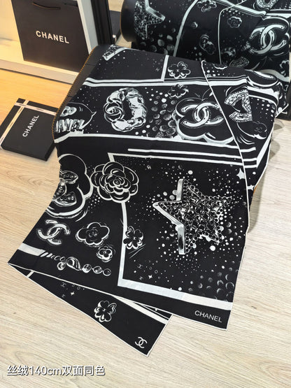 CC 25 Camellia Scarf 140CM Black White Cashmere 293082