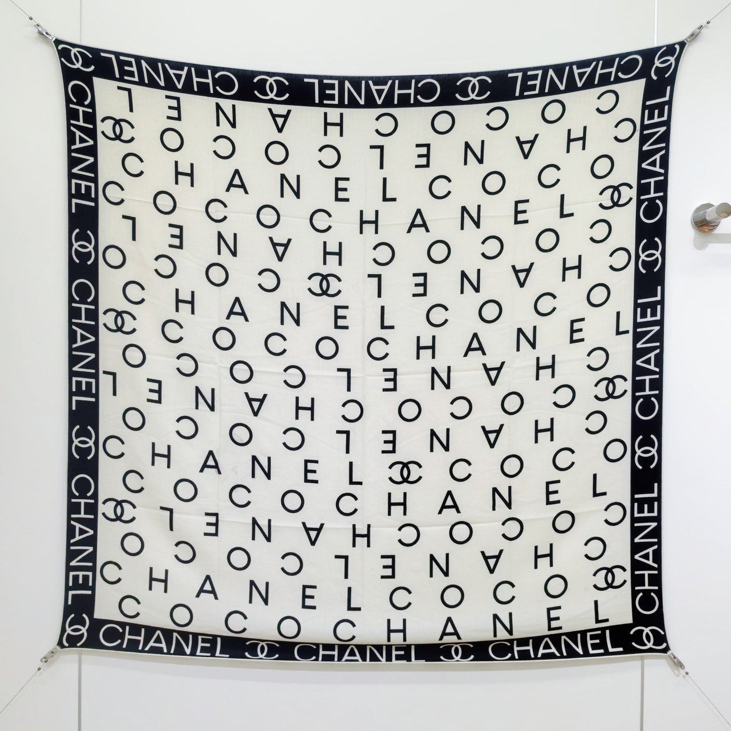 CC 25  Scarf 140CM White Black Cashmere 293085