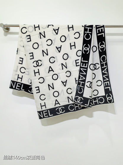 CC 25  Scarf 140CM White Black Cashmere 293085