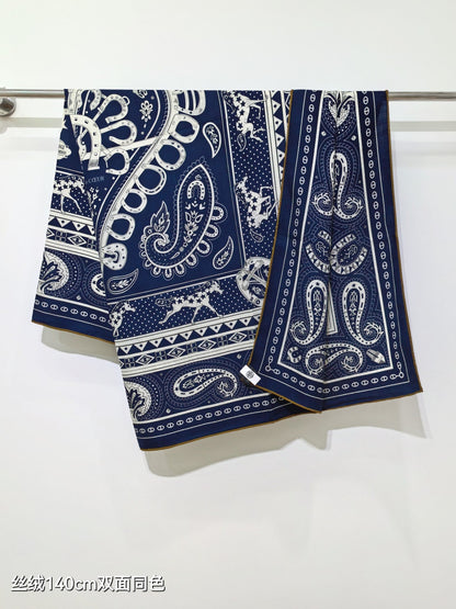 HM 26s Heart Horse Scarf 140 Navy Blue Cashmere Silk 139236