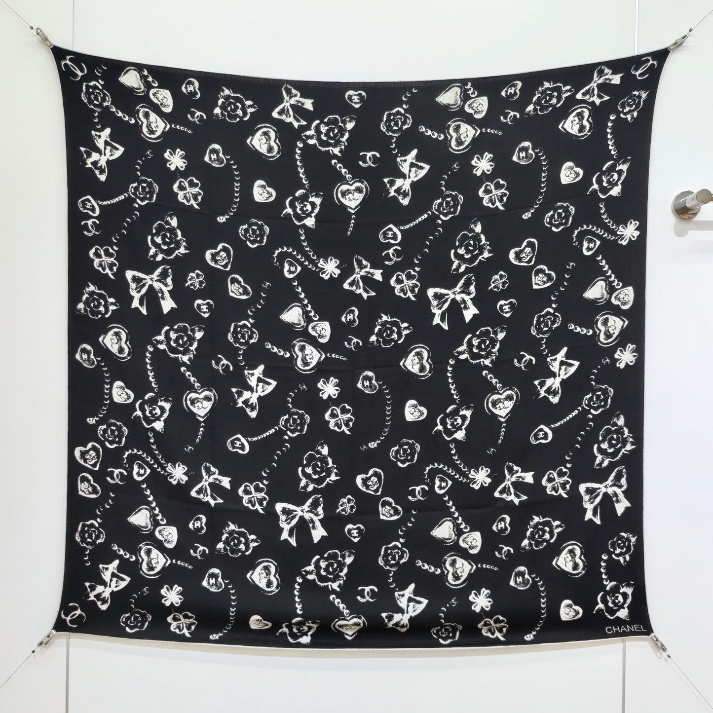 CC 25  Scarf 140CM Black Cashmere 293088
