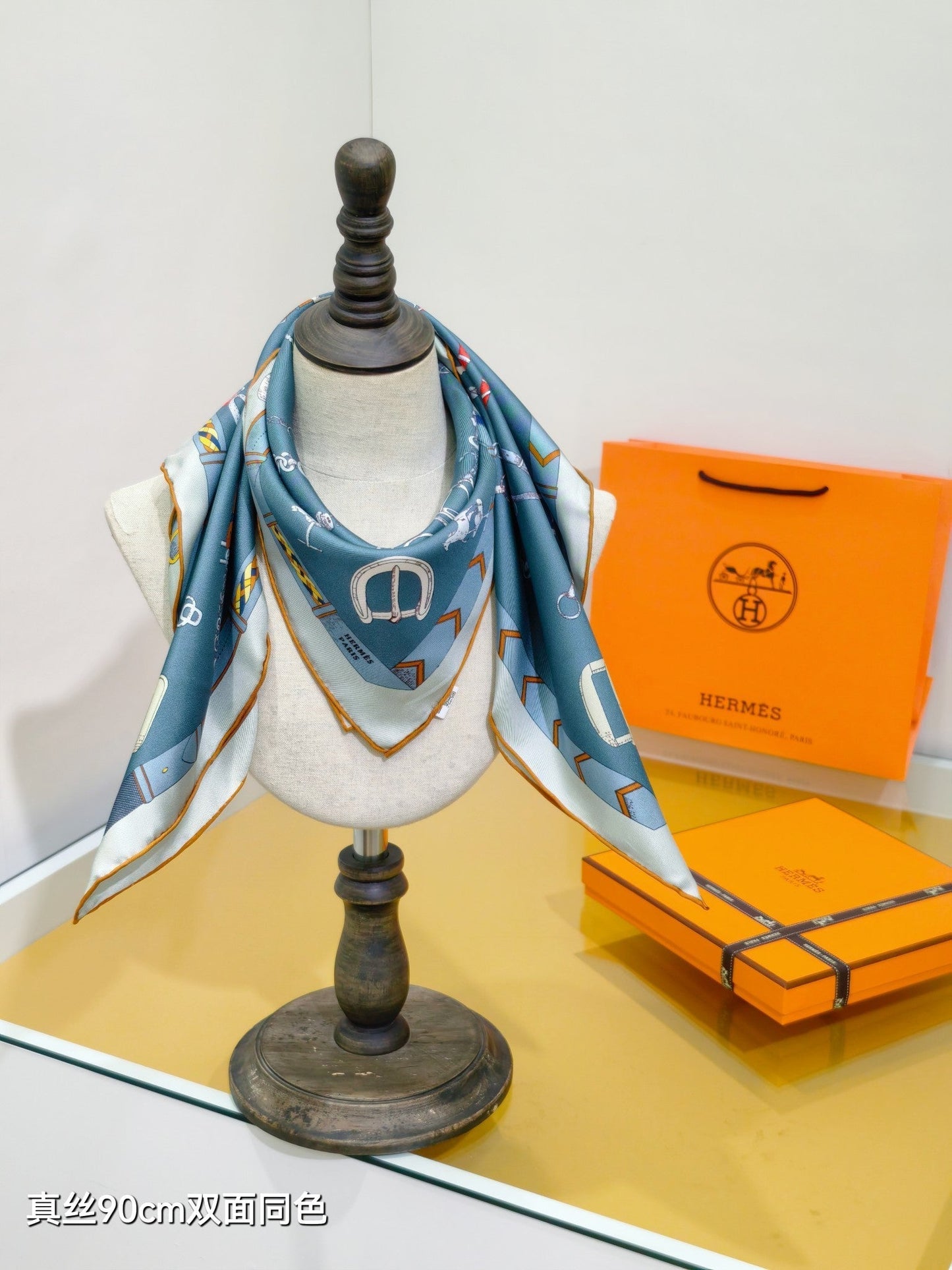 HM 26ss Sweet Saddle Scarf 90 Blue Colorful Twill Silk 132421