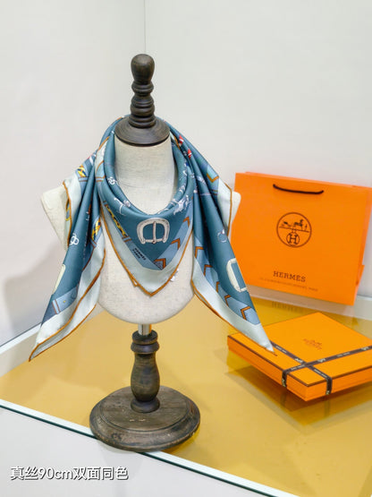 HM 26ss Sweet Saddle Scarf 90 Blue Colorful Twill Silk 132421