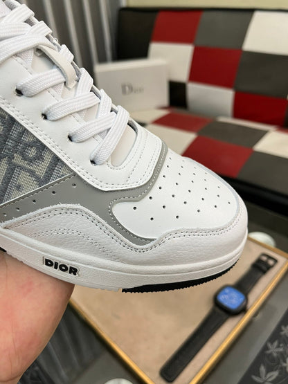 CD B27 LOW-TOP SNEAKER WHITE AND GRAY CALFSKIN