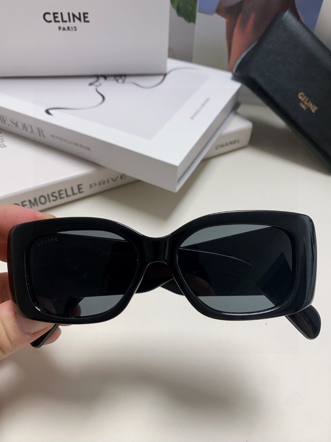 TRIOMPHE SUNGLASSES 548601 IN BLACK ACETATE SILVER LOGO