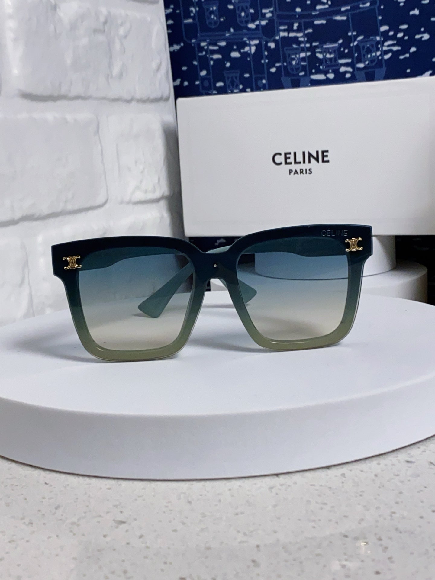 TRIOMPHE SUNGLASSES 548632 IN BABY BLUE ACETATE