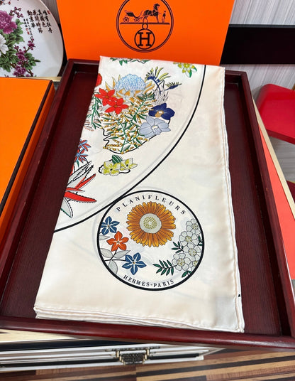 Planifleurs Scarf 90 CM White Colorful Silk 404030