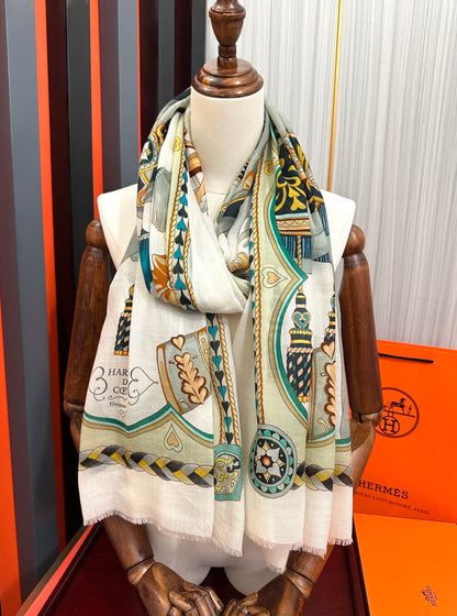 HM 25s Scarf 200cm White Beige Blue  Cashmere 976425