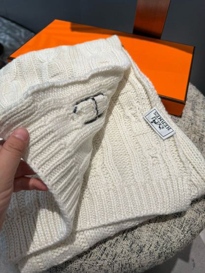 HM Cable Knit Scarf 170CM Ivory Hand-Woven 969372