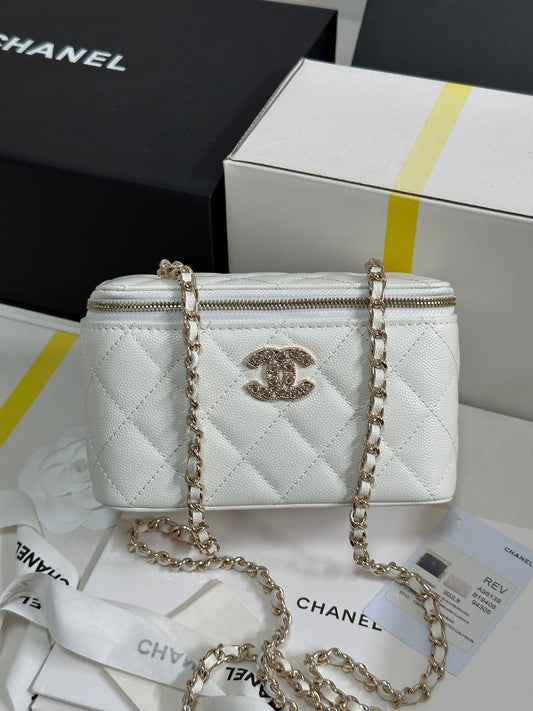 CC 25C Vanity Case 17cm White Caviar Leather Heart Rhinestone Light Gold Hardware 243421