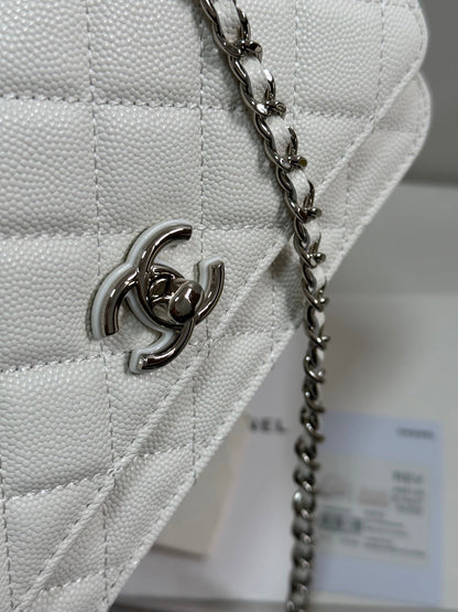 CC 25P Wallet Woc Handle 19cm White Leather Silver Hardware 243451