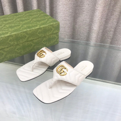 GG  marmont logo - embellished mattelasse leather sandal in white